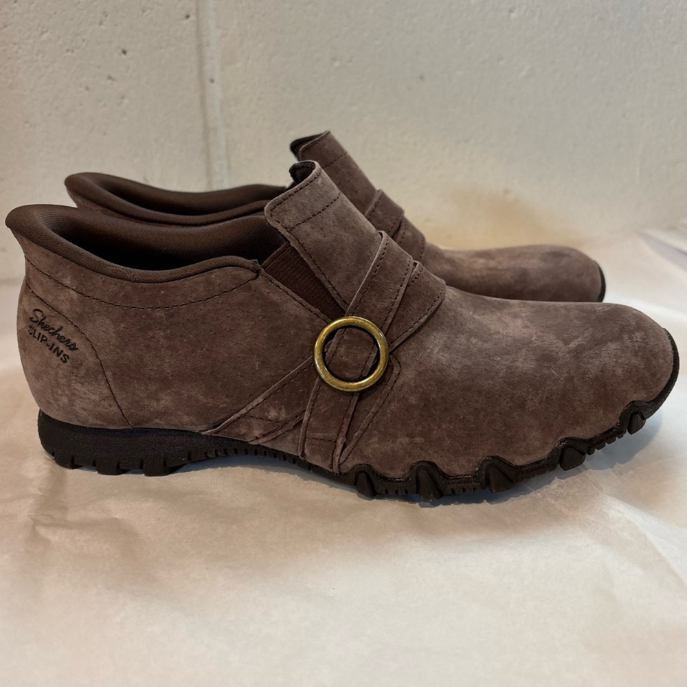 Sketchers Slip Ins women’s brown leather shoes size 6